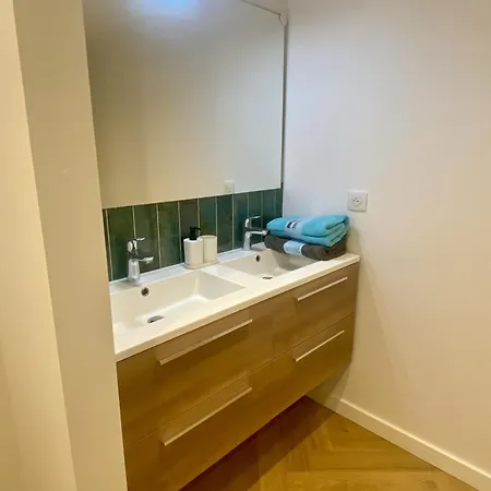 Au Pays Basque-vue Montagne * 比达雷