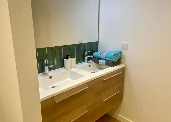 Au Pays Basque-vue Montagne * 比达雷